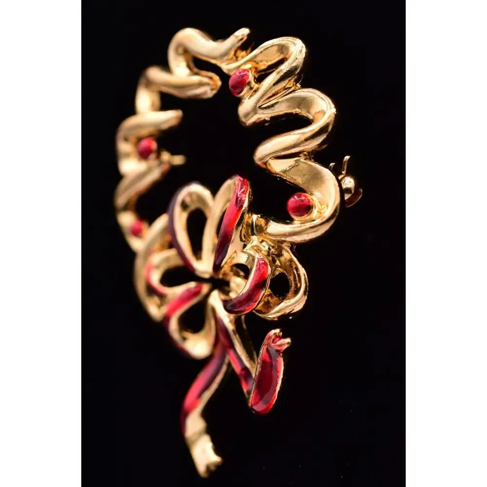 Unbranded stunning brooch